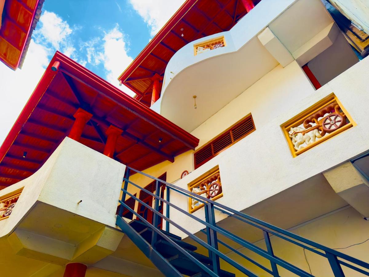 Golden Town Hotel Tangalle Exteriör bild